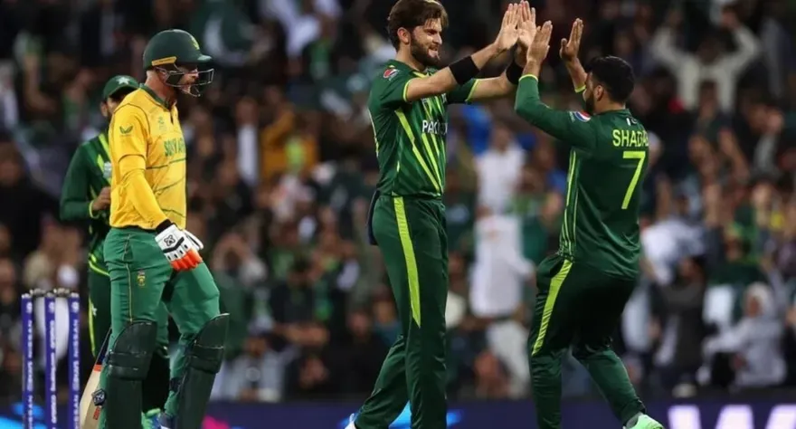 Golden Era of Pakistan Cricket Team in the 1990s